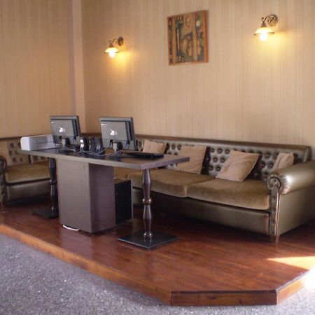 Byzantion Hotel Mystras Eksteriør billede