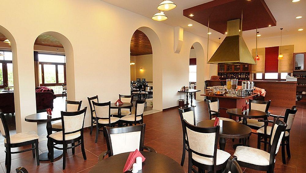 Byzantion Hotel Mystras Eksteriør billede