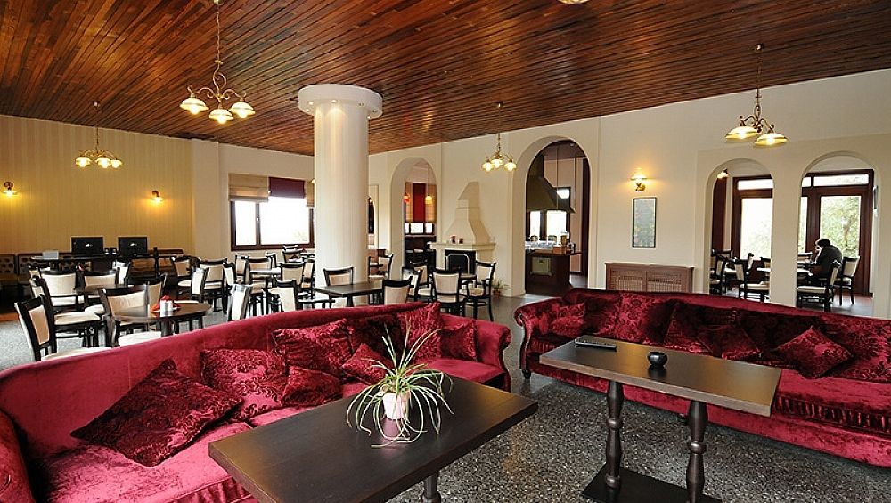 Byzantion Hotel Mystras Eksteriør billede