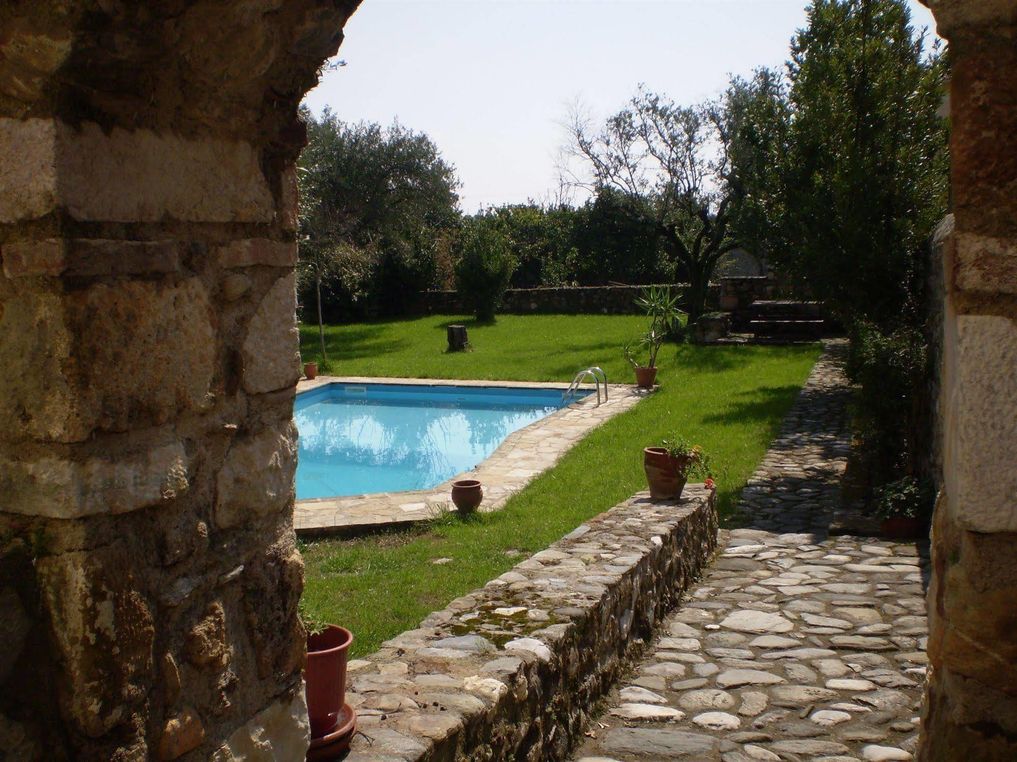 Byzantion Hotel Mystras Eksteriør billede