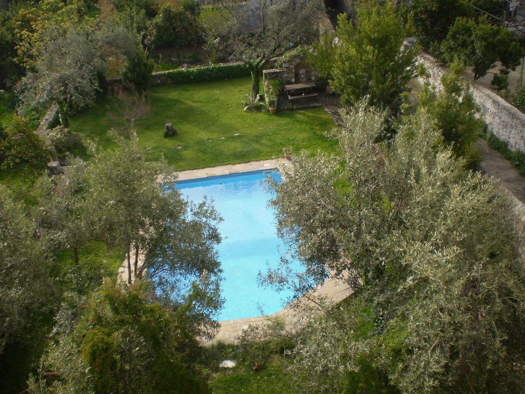 Byzantion Hotel Mystras Eksteriør billede