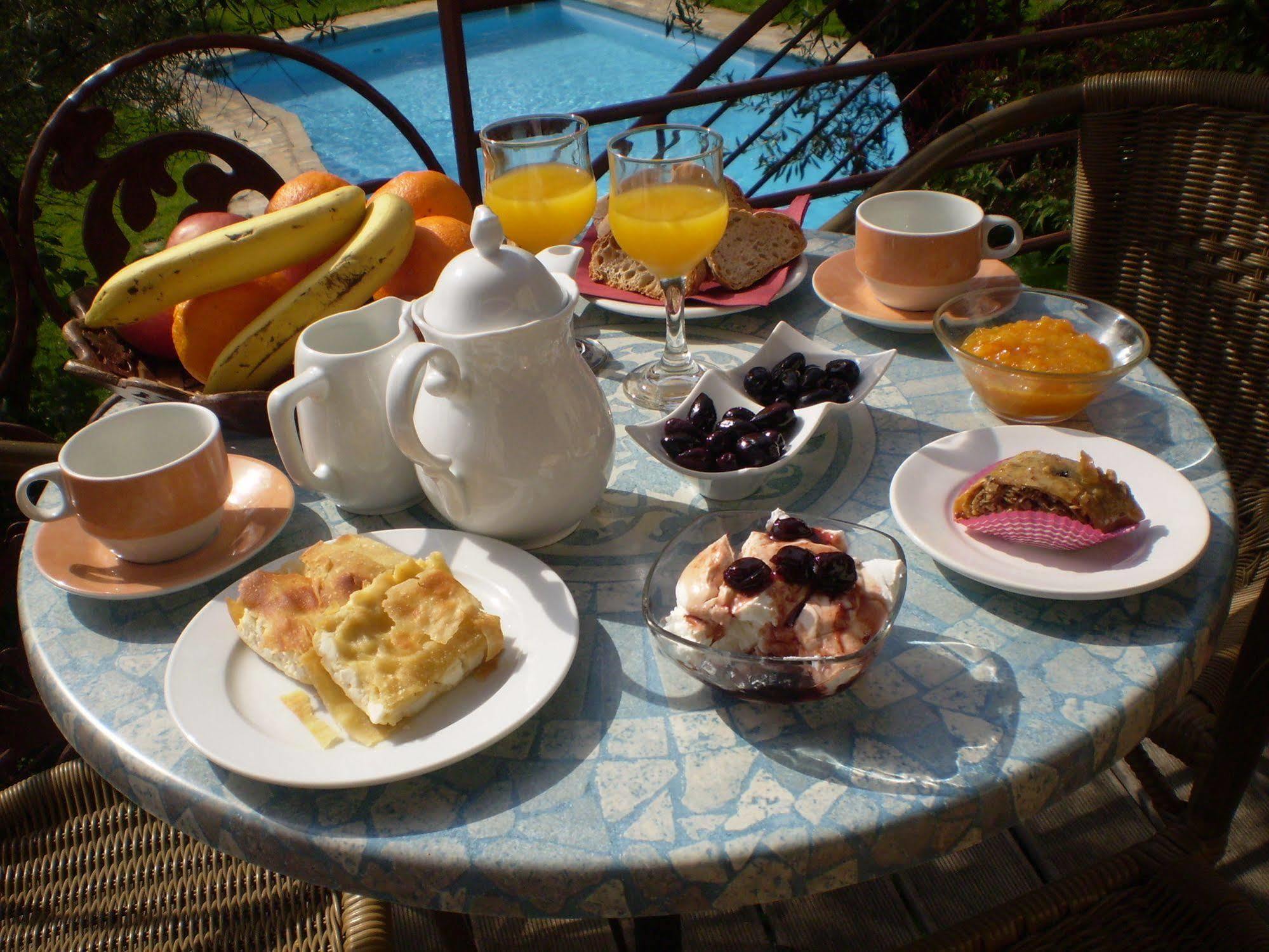 Byzantion Hotel Mystras Eksteriør billede